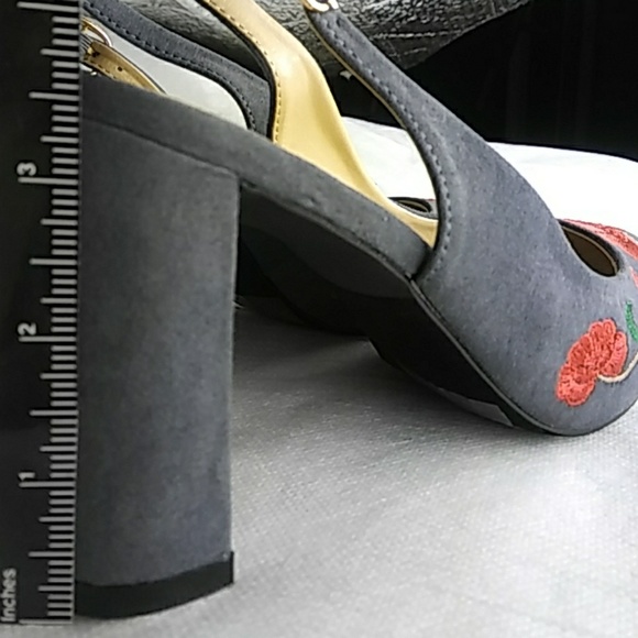 Women's JOSELYN Slingback Grey Color Pump - Picture 6 of 8